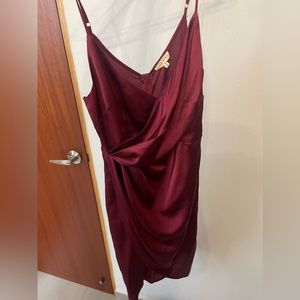 Silk midi dress perfect for any occasion